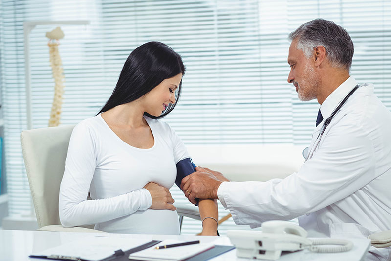 Hipertensão na gravidez: perigo para mãe e bebê